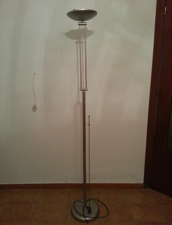 lámpara de pie moderna