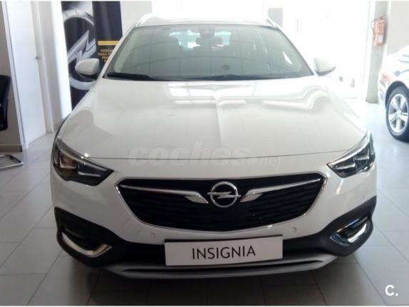 OPEL Insignia CT 2.0 CDTi Turbo D 4x4 Country Tourer 5p.