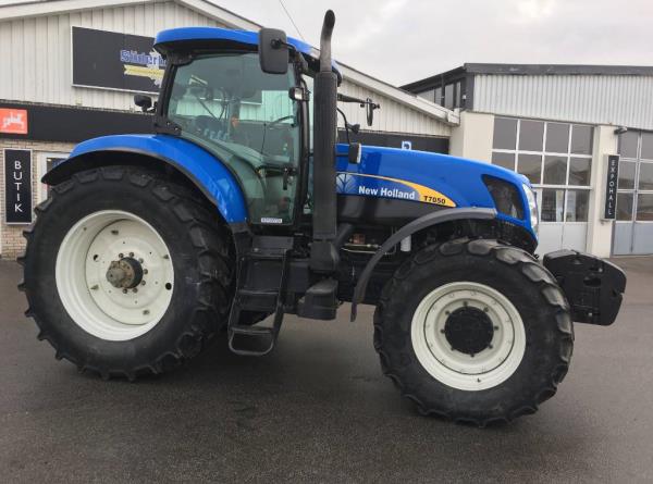 New Holland T 7050 PC