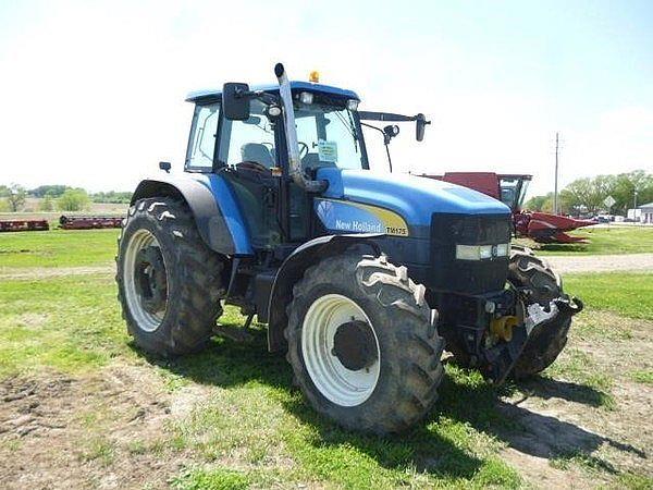 New Holland - TM175 - Tractores