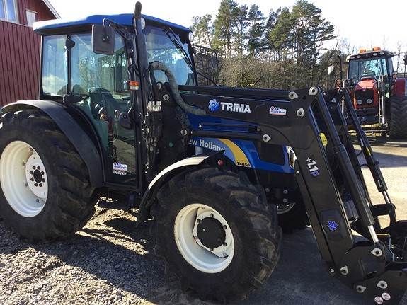 New Holland T 4050