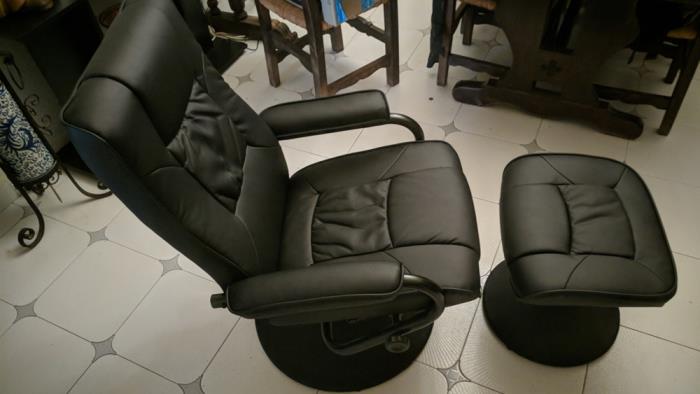 sillón reclinable con taburete