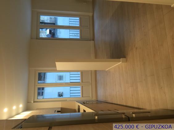 Se vende piso de 3 habitaciones en Donostia   San Sebastián  Gipuzkoa