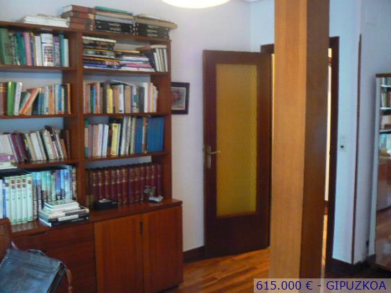 Se vende piso de 4 habitaciones en Donostia   San Sebastián  Gipuzkoa