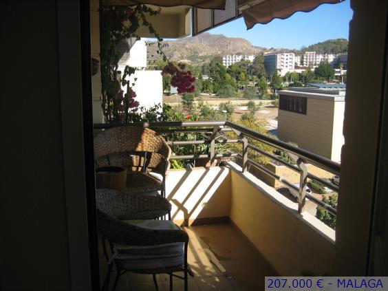 Vendo piso de 4 habitaciones en Málaga Capital