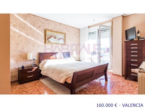 Se vende piso de 3 habitaciones en  Valencia Capital