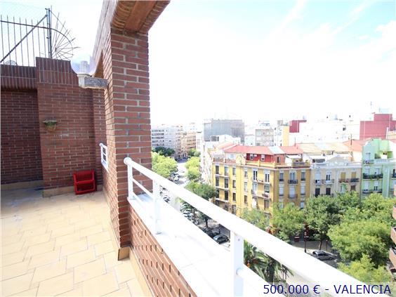 Vendo piso de 160 metros en  Valencia Capital