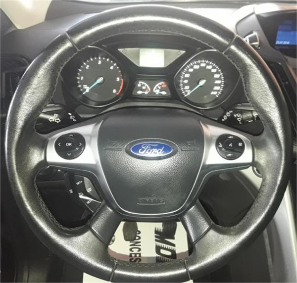 Ford kuga 5 puertas Diesel del año 2015