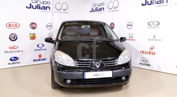 Renault scenic 5 puertas Diesel del año 2007
