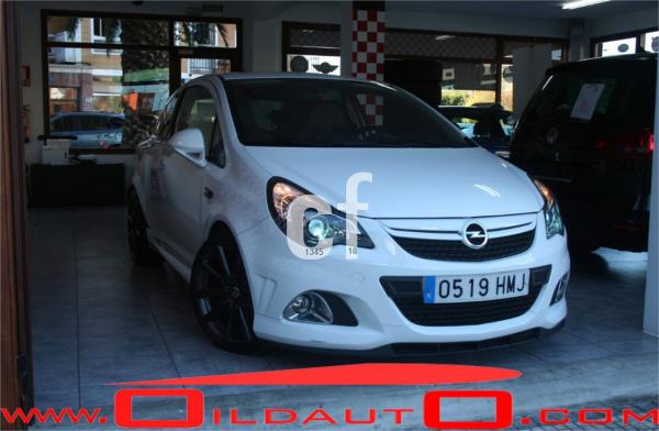 Opel corsa 3 puertas Gasolina del año 2012