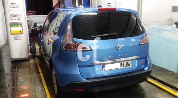 Renault scenic 5 puertas Diesel del año 2012