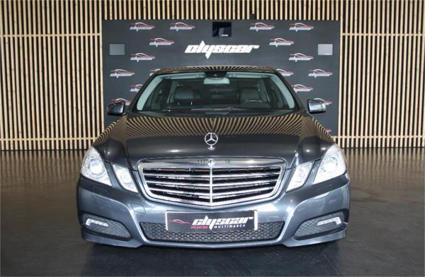 Mercedes benz clase e 4 puertas Automático Diesel del año 2010